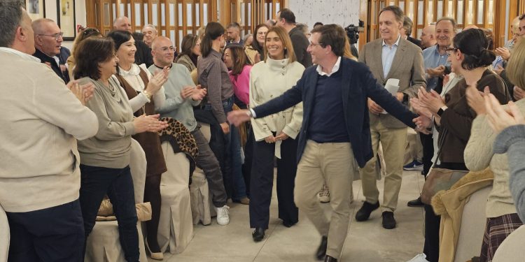 Martínez Almeida en Peñaranda: «El PP de Salamanca es el reflejo de los mejores valores del Partido Popular en España, de lo que nos ha llevado a ser la fuerza más votada en España por mucho que a algunos les moleste a nivel nacional, autonómico y local»