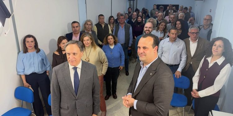 Carbayo califica de «éxito rotundo» los resultados del PP en las autonómicas ganando en el 82 % de los municipios salmantinos