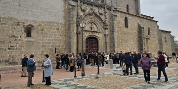 Santiago de la Puebla y Macotera abren desde hoy sus iglesias para acercar a fieles y visitantes su riqueza espiritual y artística