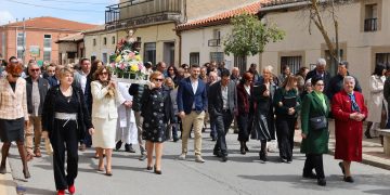 Villoria acompaña a Santa Bárbara en el día grande de las fiestas del Voto con una procesión donde no han faltado los bailes típicos