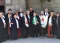 Sones de dulzaina y bailes típicos en Alaraz para celebrar el VII Encuentro de la Capa Española con misa, pasacalles y comida