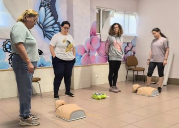 Coca de Alba trata la prevención de caídas, primeros auxilios y RCP y cuidados del cuidador en la III Semana de la Salud