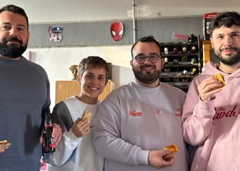 Daniel Cifuentes, el profesor macoterano que lleva la tradición del Lunes de Aguas y los productos charros a tierras aragonesas