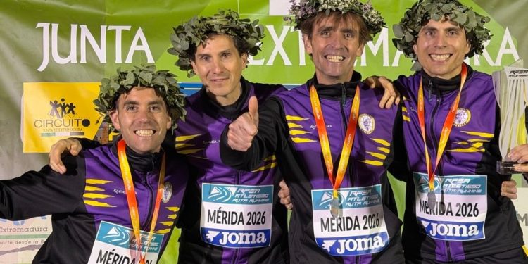 Medalla de plata por equipos para el Atletismo Macotera Jamón Prim en la Media Maratón de Mérida y bronce para los Bueno