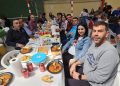 Santiago de la Puebla reparte medio millar de raciones de patatas machaconas con sabor solidario a beneficio de Pyfano