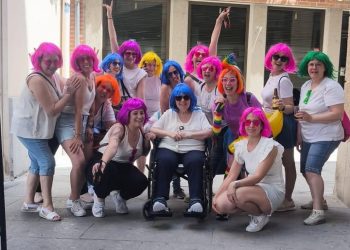La familia Salinero organiza en Peñaranda una animada y colorida despedida de soltera a Raquel que se casa el próximo 18 de julio