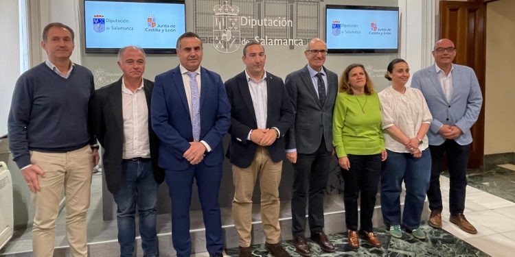Mancera de Abajo acoge uno de los nuevos programas mixtos de formación con ocho alumnos en la especialidad de obra civil