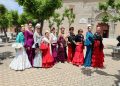 Caballistas y sevillanas ponen la alegría y el colorido en Macotera que celebra hoy una nueva edición de su Feria Rociera