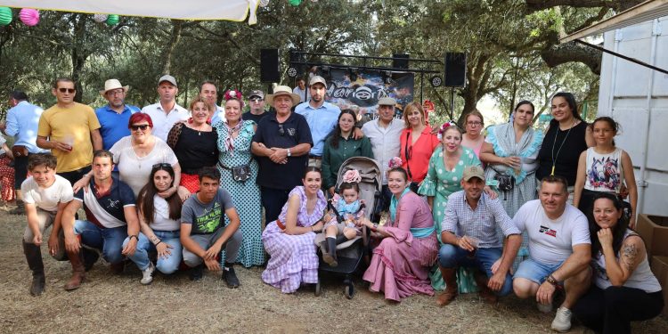 La Asociación de Amigos del Caballo de Las Villas celebra en el monte una exitosa concentración con paseo, comida y música