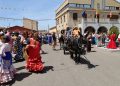 Multitudinaria Feria Rociera en Babilafuente con caballistas de Las Villas, baile por sevillanas, rebujito, comida y música en directo