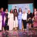 La gala «Mujeres que dejan huella» llena el teatro Calderón en Peñaranda en una tarde intensa y emotiva a partes iguales
