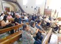 La representación «Juan, el espíritu del amor» emociona en la iglesia de Villar de Gallimazo durante las fiestas de Pentecostés