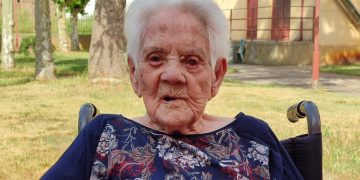 Presentación García González celebra en Alaraz sus 104 años de vida en un bonito día donde no han faltado tarta ni felicitaciones