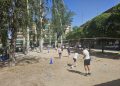 La Educación Física se vive en la calle en Peñaranda: alumnos de cuatro centros y Acopedis llenan Los Jardines y La Huerta