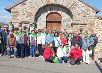 La asociación de mayores San Miguel, de Peñaranda, disfruta de una nueva excursión cultural para conocer Astorga (León)