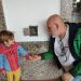 Pinocho se suma a la futura ruta de los cuentos en Peñaranda y la intensa búsqueda de su casita triunfa entre los más pequeños