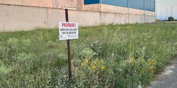 Peñaranda en Común exige el cumplimiento de la ordenanza de limpieza y mantenimiento de solares y «dejarse de tibiezas»