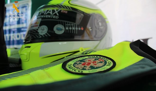La Escuela de Tráfico de la Guardia Civil de Mérida tiñe de amarillo y verde las provincias de Badajoz, Cáceres y Salamanca