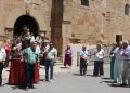 Moríñigo disfruta del encuentro vecinal en torno a San Antonio con misa, procesión y un animado convite en el salón multiusos