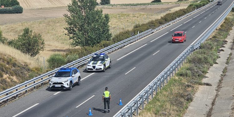 Un accidente de moto en la A-50, a su paso por Peñaranda, deja herida a su conductora, que ha sido trasladada al Hospital