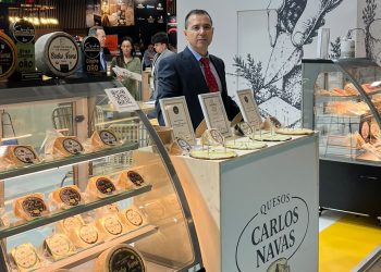 Quesos Carlos Navas participa en el Salón Du Fromage en París, el encuentro más importante del sector a nivel internacional