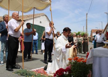 La procesión del Corpus Christi se convierte en el epicentro de las fiestas del Campo de Peñaranda que finalizan mañana