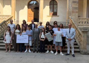 Alumnos del CEO Miguel Delibes, de Macotera, logran el primer premio en el X concurso de vídeos de educación tributaria