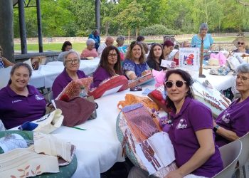 Encajeras peñarandinas viajan hasta la ciudad de Ávila para participar en la V edición del Encuentro del Encaje de Bolillos