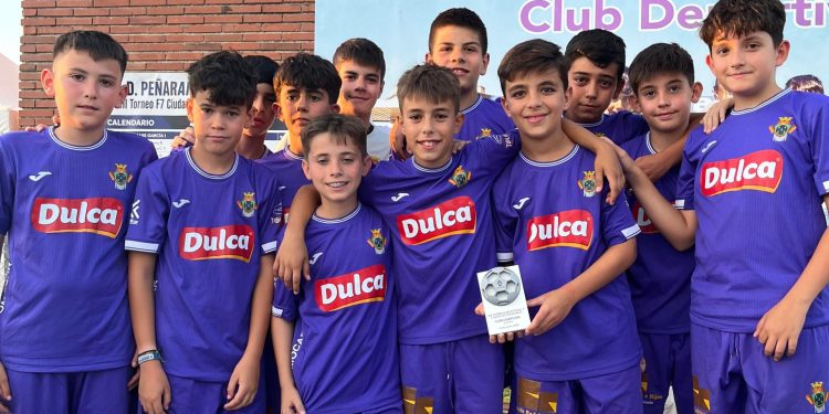 Esfuerzo, compromiso y deportividad: las claves del rotundo éxito en la XIII edición del torneo de fútbol 7 «Ciudad de Peñaranda»