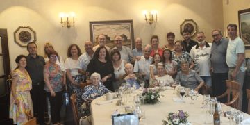 Cuatro generaciones de la familia peñarandina Galindo celebran un encuentro que mantiene vivos sus lazos a pesar de la distancia