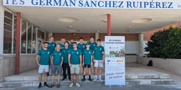 El IES Sánchez Ruipérez, de Peñaranda, participa en DEMETERIA y crea una solución tecnológica para la agricultura de precisión