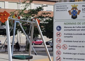 Peñaranda regula el uso de la zona infantil en el parque de Los Jardines: de 2 a 12 años y menores de 3, acompañados de adultos