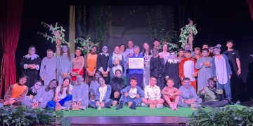 «El libro de la selva» llena de aplausos el teatro Calderón en Peñaranda con la obra de los alumnos del colegio La Encarnación