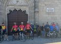 De Macotera a Oñate en bici: emoción y ánimos en la salida del grupo de ciclistas que comienzan una aventura de 400 kilómetros