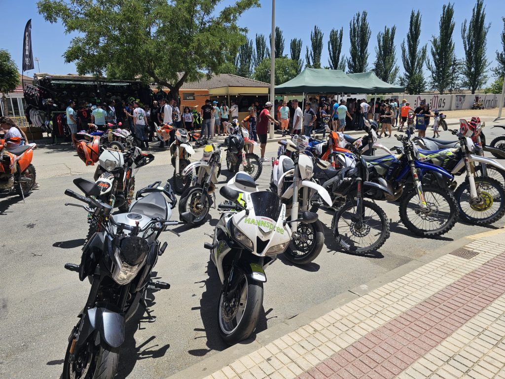 motos 25