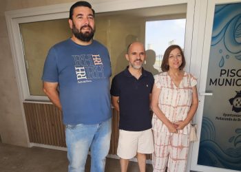 Peñaranda inaugura la temporada de verano de las piscinas con una profunda renovación centrada en el edificio de los vestuarios