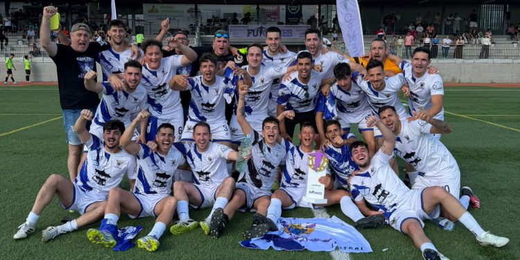 El Ciudad de Peñaranda de fútbol se proclama campeón de la Copa Ruralvia en una vibrante final disputada en Salamanca
