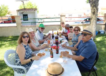 Bóveda del Río Almar comparte un arroz a la zamorana en la segunda y última jornada de sus esperadas fiestas de verano