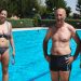 Macotera se moja por la esclerosis por sexto año con una jornada en las piscinas que ha combinado chapuzones y solidaridad