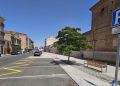 Peñaranda señaliza 10 plazas de aparcamiento en la calle Nuestra Señora que los jueves ocuparán los vendedores ambulantes