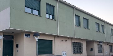 Crecen los problemas en los «pisos verdes» de Babilafuente y el pleno plantea crear una ordenanza municipal de convivencia