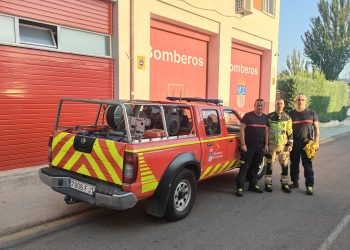 Tres bomberos peñarandinos se suman al retén de la Diputación para combatir los incendios que asolan la provincia de Ávila