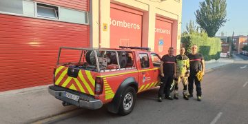 Tres bomberos peñarandinos se suman al retén de la Diputación para combatir los incendios que asolan la provincia de Ávila