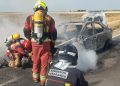 Un vehículo que circulaba por la SA-810 en el término municipal de Villoria acaba calcinado y produce también daños en la vía