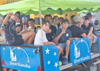 Cordovilla dedica el viernes festivo a la infancia con hinchables, tren para recorrer el pueblo y una refrescante fiesta de la espuma
