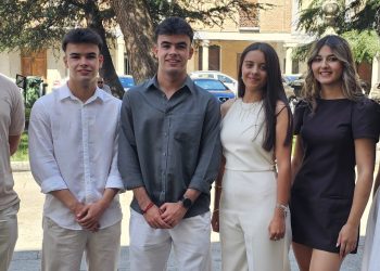 Peñaranda presenta su corte juvenil de las Ferias y Fiestas 2026 formada por María y Bruno, Nerea y Darío, Alejandro y Tania