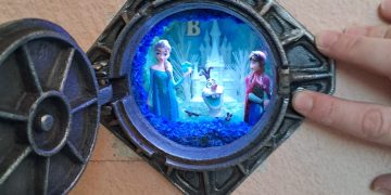 Una casita «de récord» en Peñaranda: cien niños y niñas de 4 a 8 años encuentran a Frozen y mañana vivirán una gran fiesta