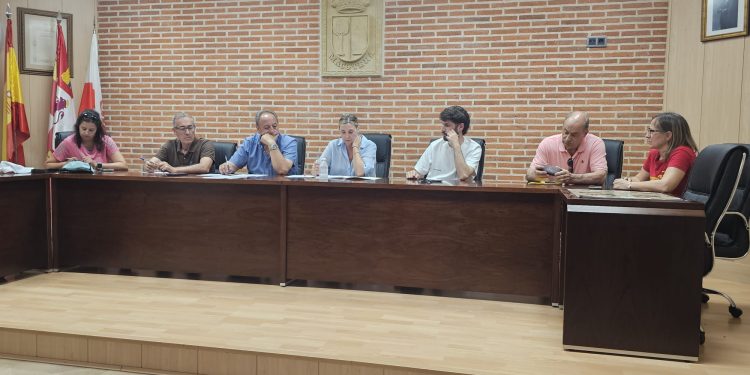 Macotera aprueba una inversión de 300.000 euros para renovar la red de interconexión entre los depósitos de agua del municipio