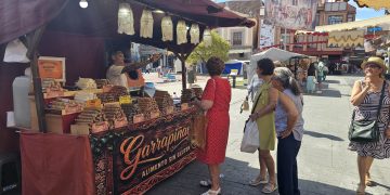 El Mercado Barroco de Peñaranda recibe a sus primeros visitantes como gran reclamo turístico en el fin de semana del Mundial