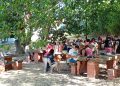 El Pedroso de la Armuña recibe los talleres de bordado «Al fresco» que reúnen a 42 participantes en el merendero El Chorrito
